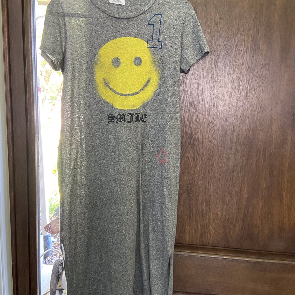 Lauren Moshi smiley face t-shirt dress with side slits